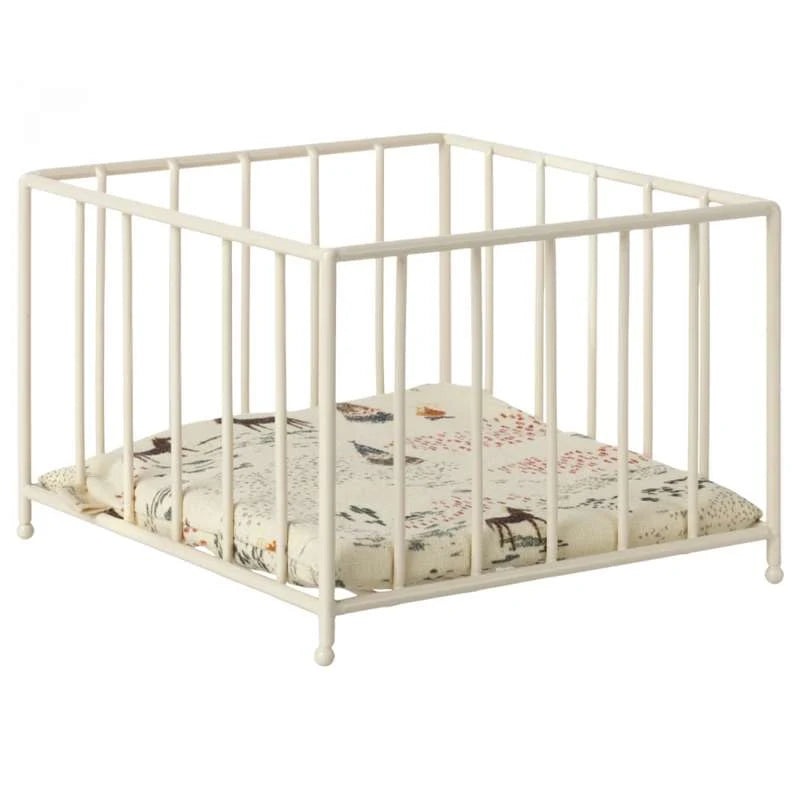 Maileg Miniatur Laufstall – MY