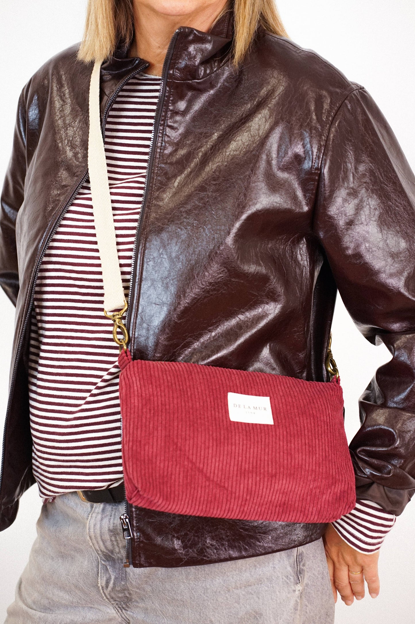 De La Mur Line Clutch ARDE – Bordeaux