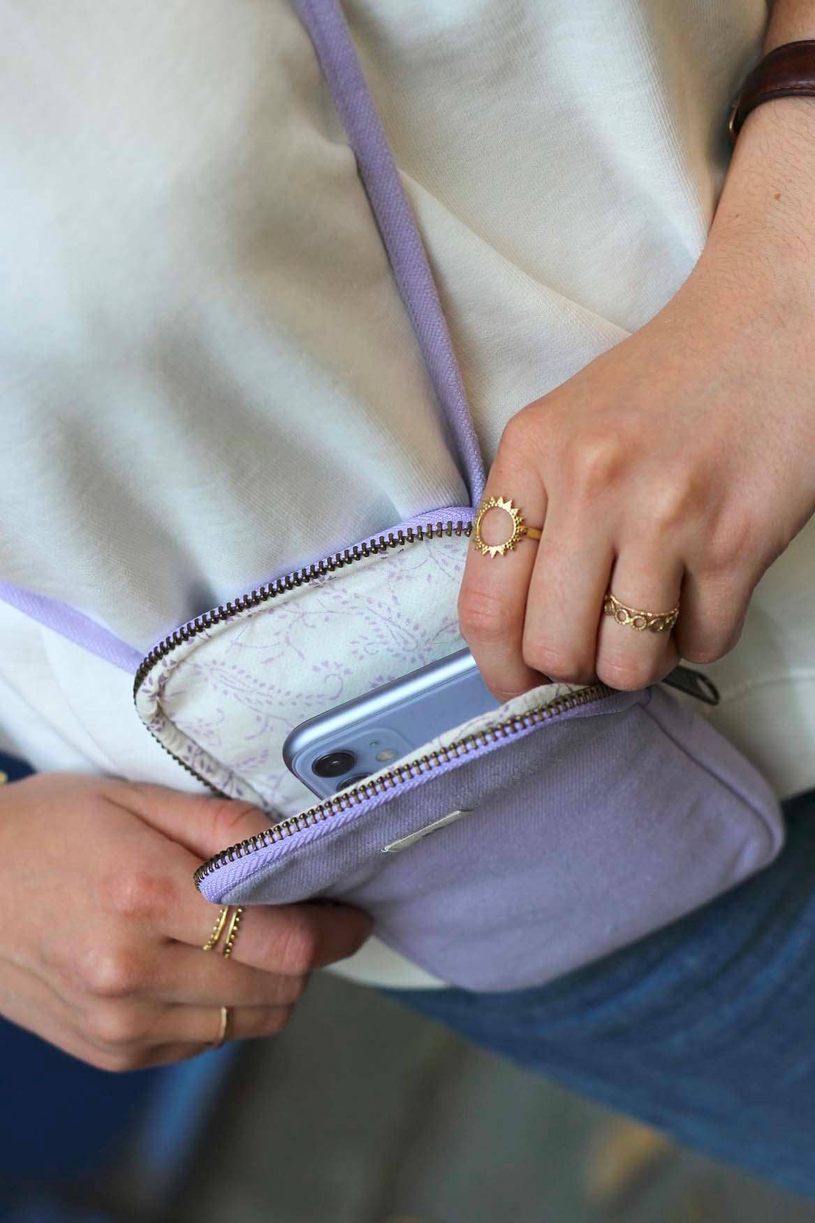 Hindbag Handytasche Bill – Lilac