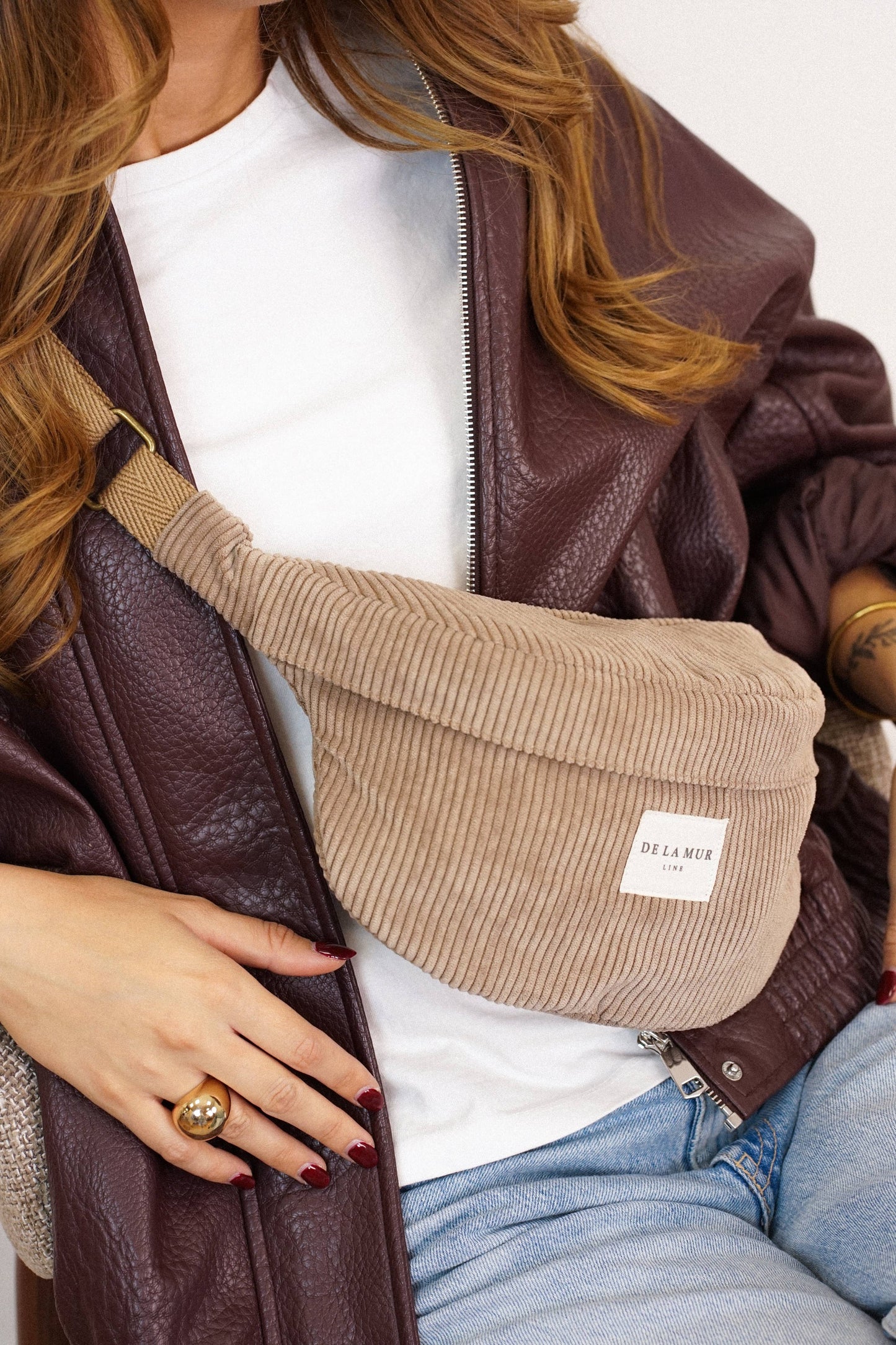 La Mur Line Gürteltasche Toast – Cord Braun