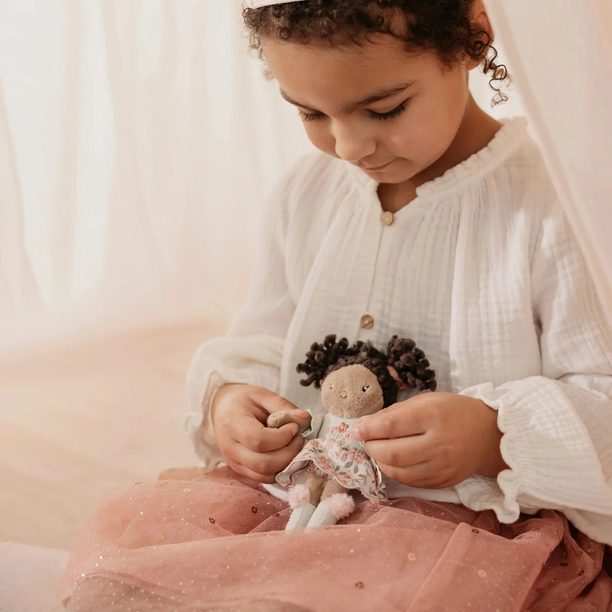 Little Dutch Kuschelpuppe Evi – 10 cm
