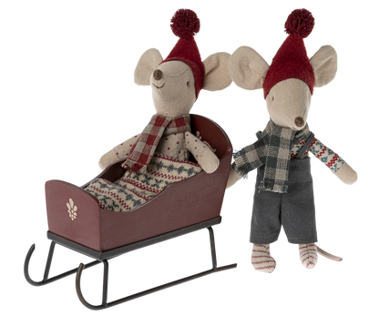 Maileg Schlitten – Maus – Rot