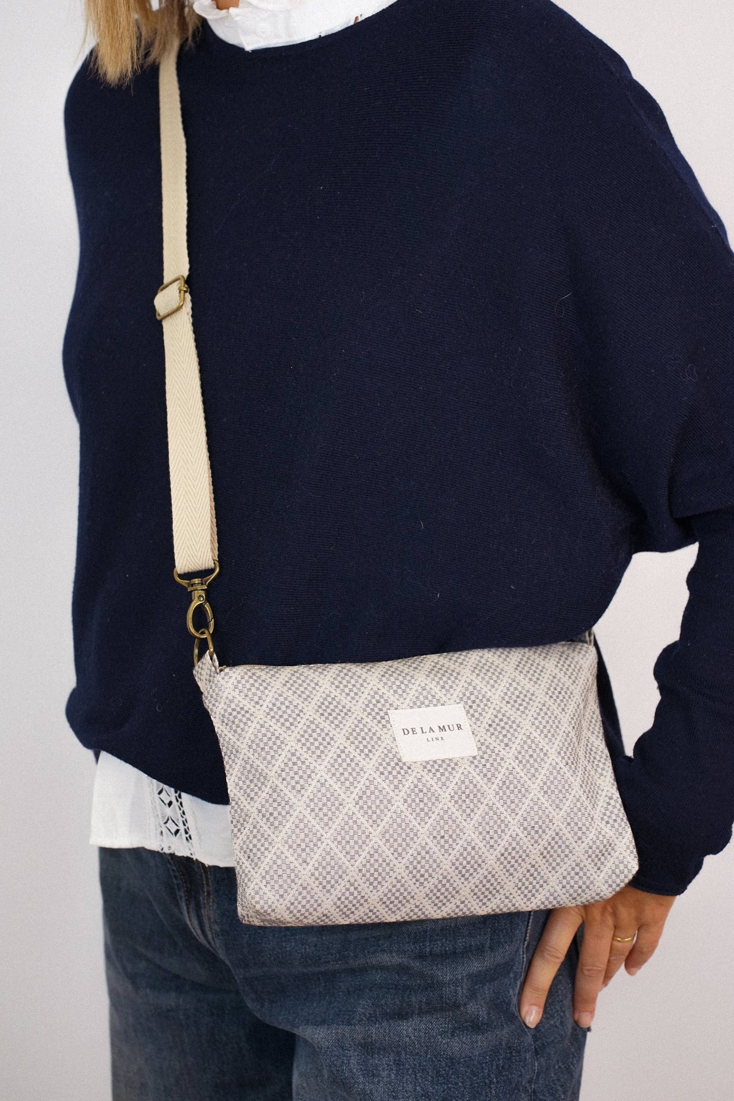 La Mur Line Clutch PANT – Beige/Taupe