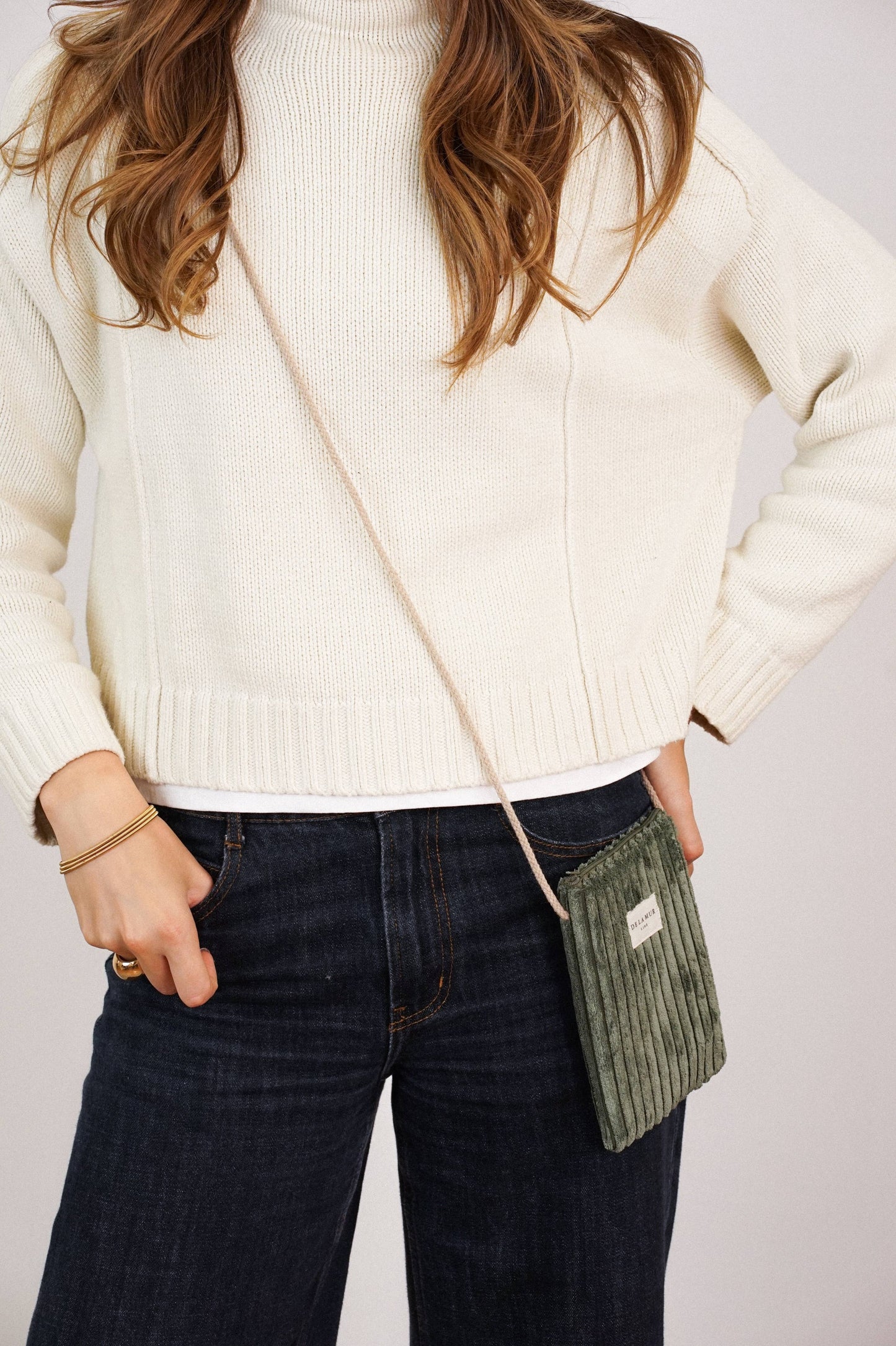 La Mur Line Handytasche Musgo – Cord Olivgrün