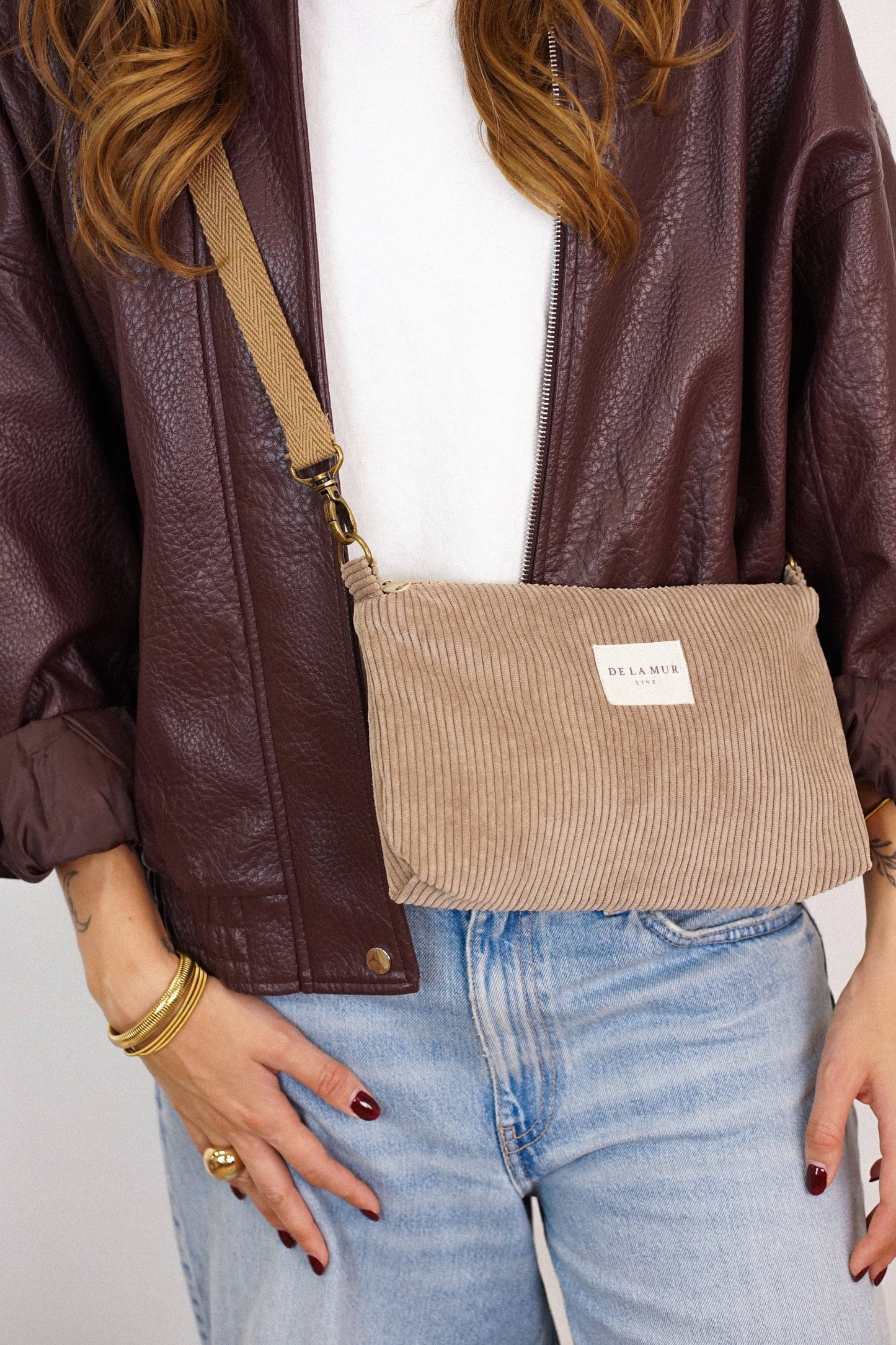 De La Mur Line Clutch TOAST – Braun