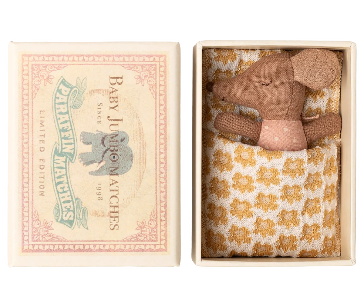 Maileg Schläfrige Babymaus in Streichholzschachtel – Rose