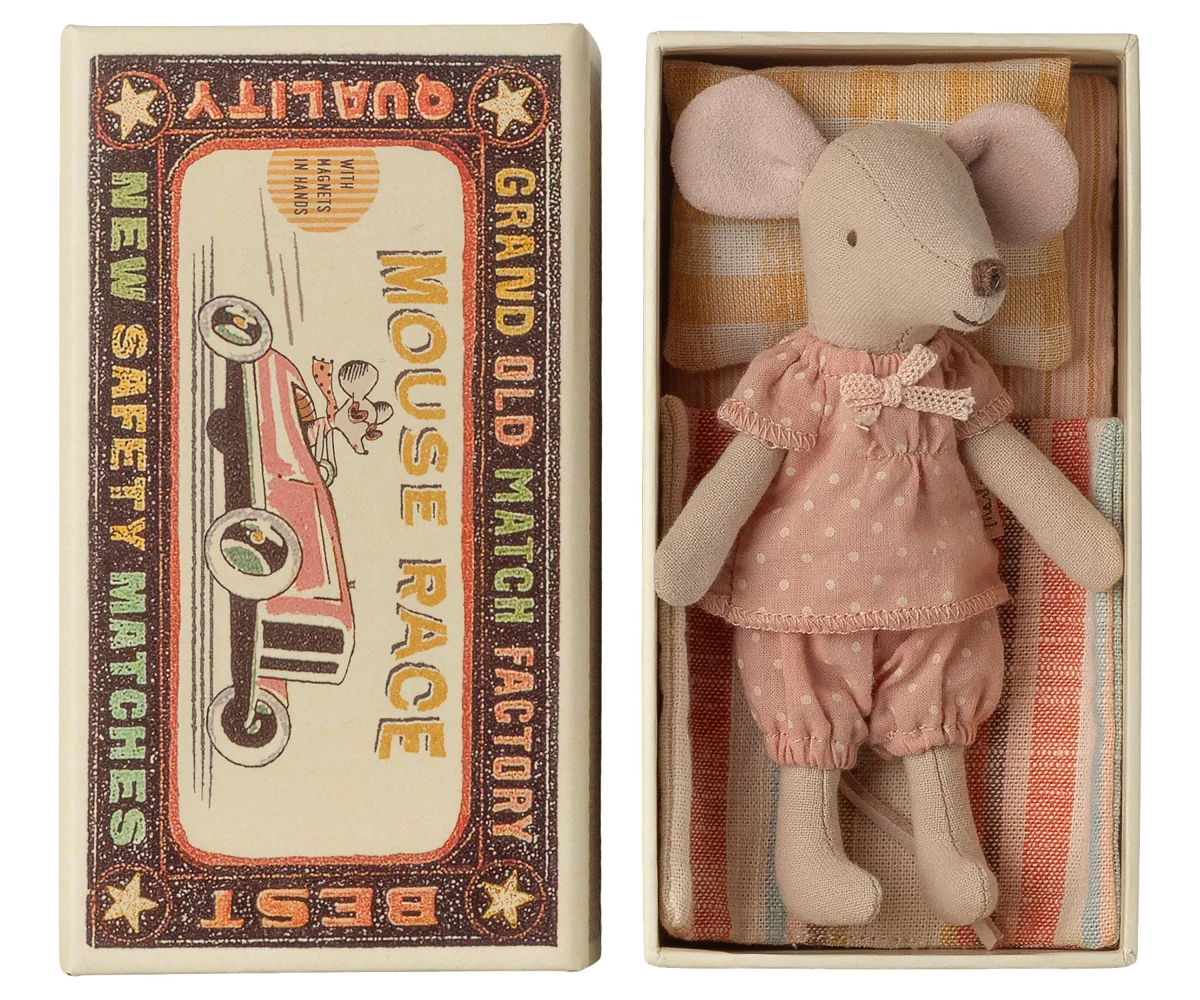 Maileg Große Schwester Maus in Streichholzschachtel