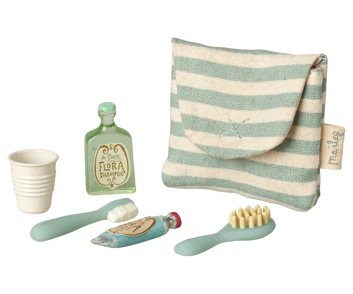 Maileg Zahnbürsten-Set in Tasche – Maus – Blau gestreift