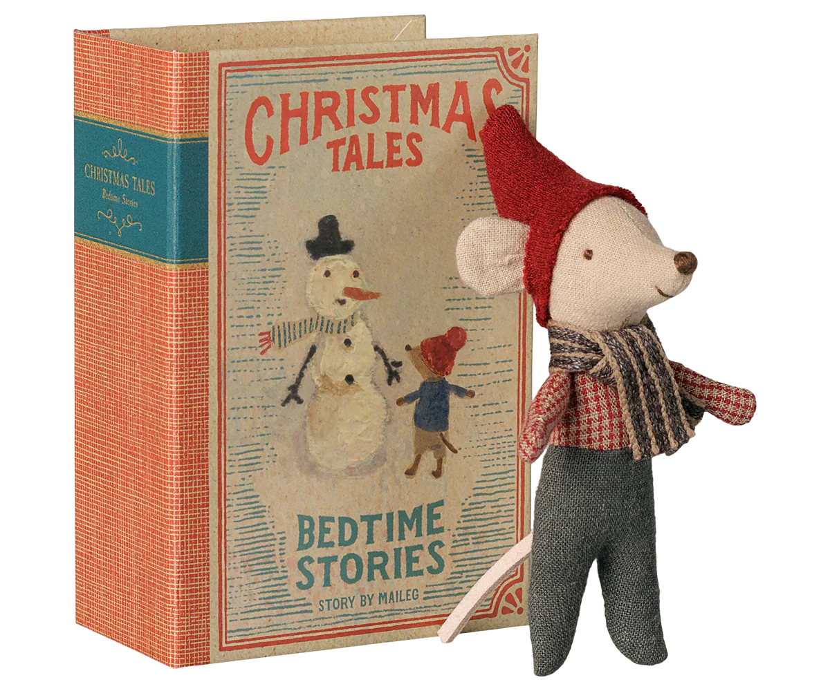 Maileg Weihnachtsmaus – Baby im Buch