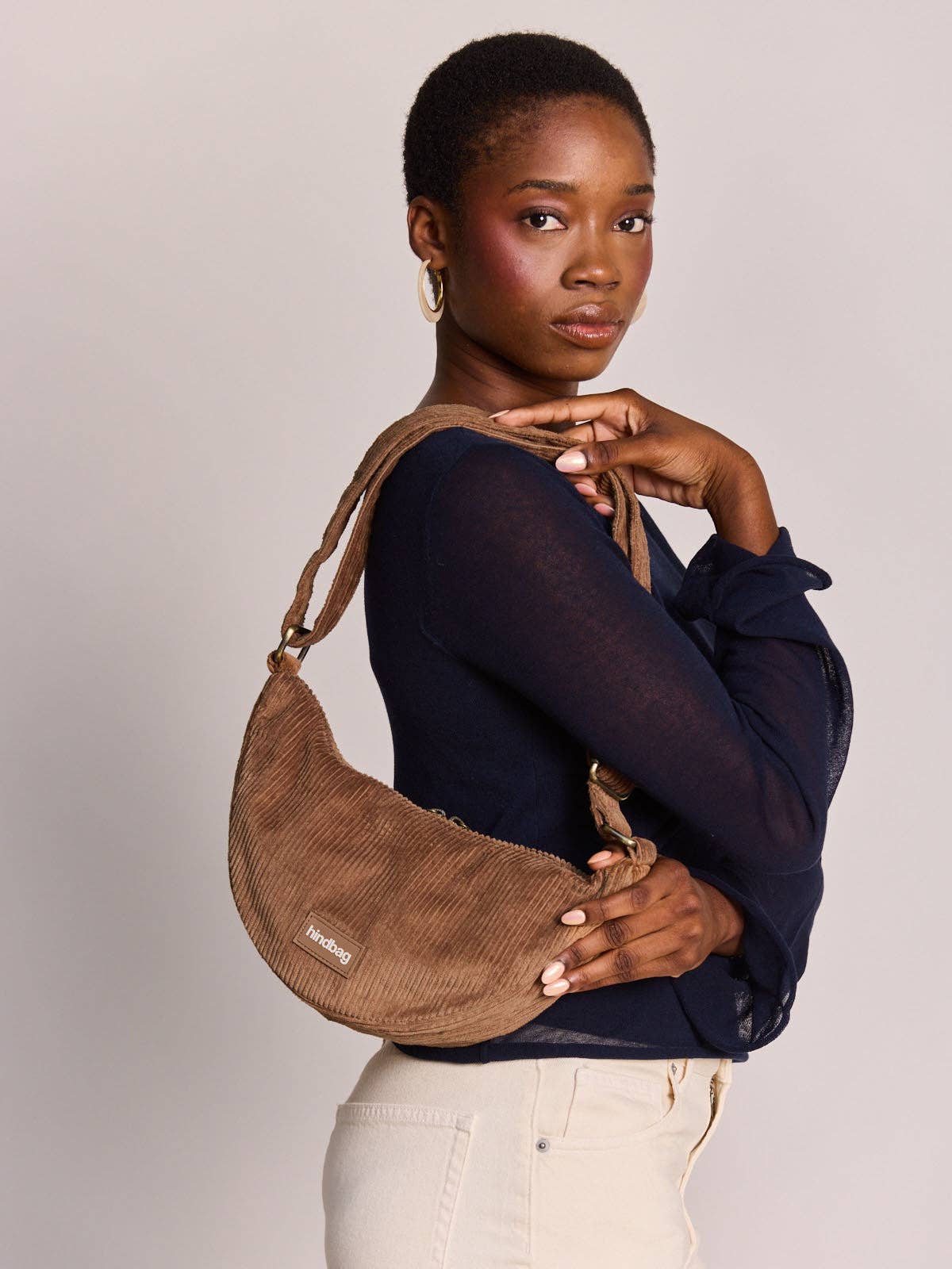 Hindbag Halbmondtasche Andrea Cord – Macchiato
