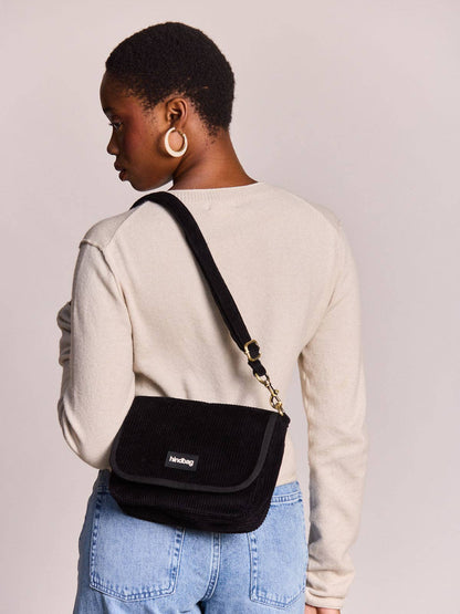 Hindbag Margault-Tasche aus schwarzem Samt