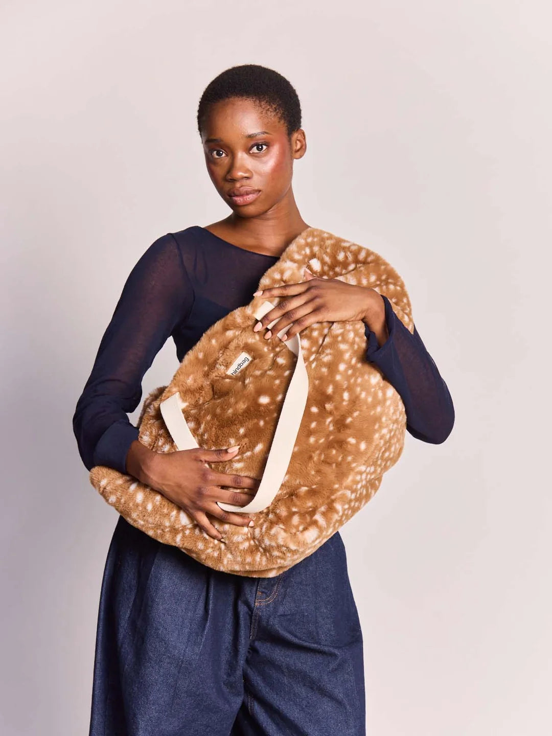 Hindbag Shopper Claude Kunstfell – Rehkitz