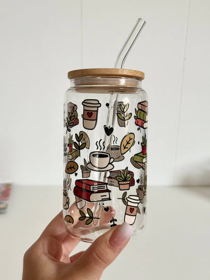 Hohes Trinkglas 550 ml mit Bambusdeckel & Glasstrohhalm – Books & Coffee