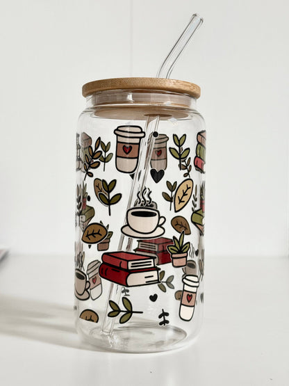 Hohes Trinkglas 550 ml mit Bambusdeckel & Glasstrohhalm – Books & Coffee