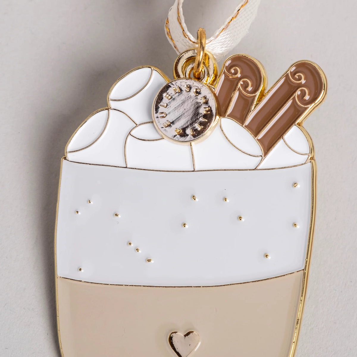 Eulenschnitt Baumschmuck Becher mit Marshmallows – Weihnachtsanhänger aus Metall