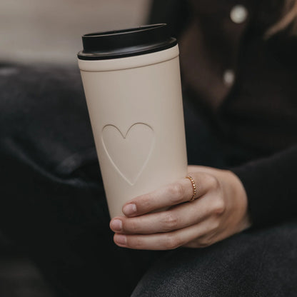 Eulenschnitt To-go Becher Herz Creme