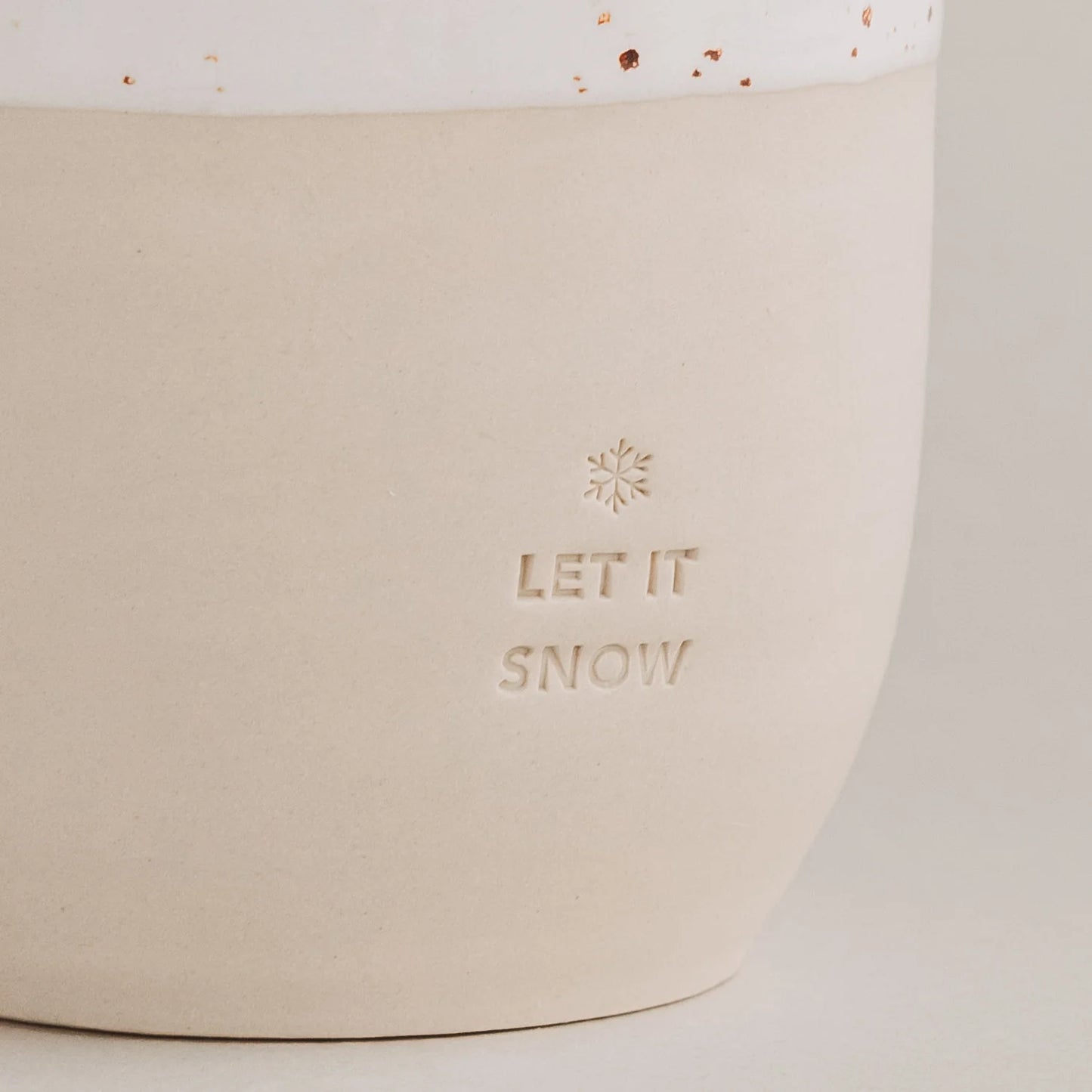 Eulenschnitt Becher „Let it snow“